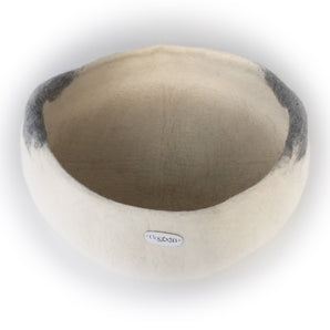 Hunde- und Katzenkorb aus gefilzter Wolle